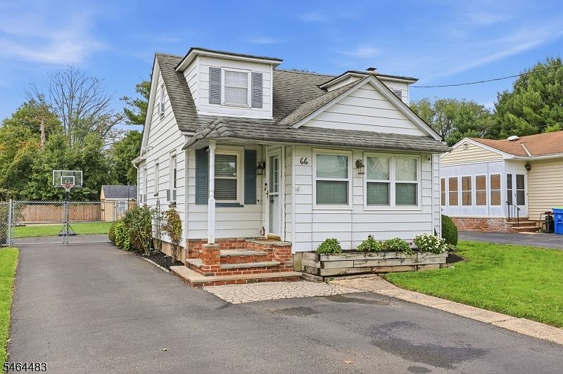 1st image of 66 Brahma Ave