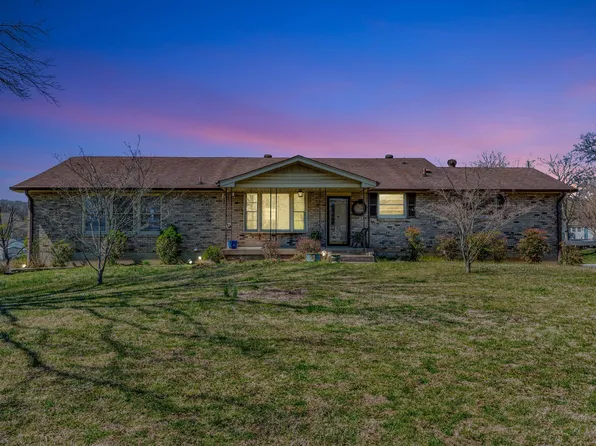 204 Appletree Rd, Goodlettsville, TN 37072