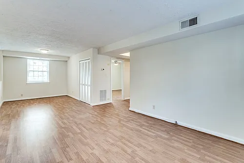 Mason Arms Apartments Photo 1