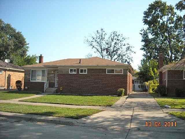 1st image of 23470 Kenosha St