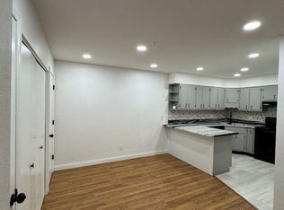 9111 Villaridge Ct APT D, Saint Louis, MO 63123