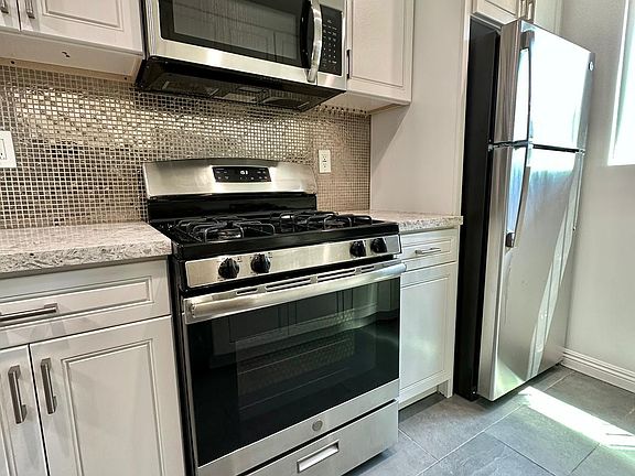 4th image of 7371 Fountain Ave APT 306