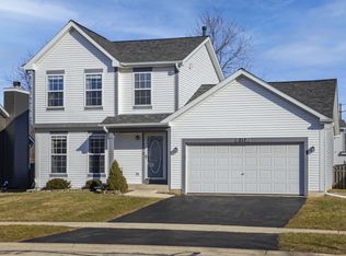 217 Saratoga Ln, Romeoville, IL 60446