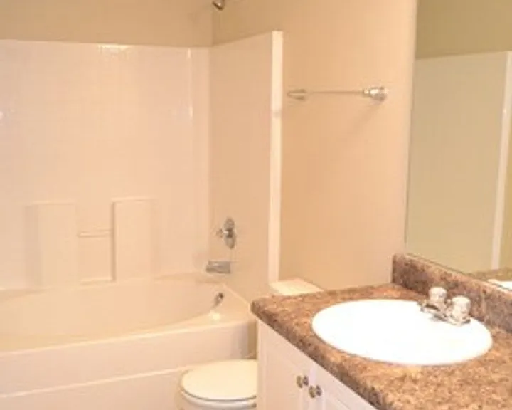 2626 York Dr — Photo 9