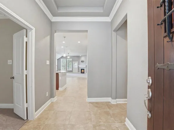 1911 Cedar Ridge Ln, Houston, TX 77089