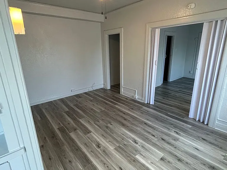 The Blackstone Apartments — Photo 15