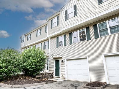 396 Main Street APT 3, Wallingford, CT, 06492