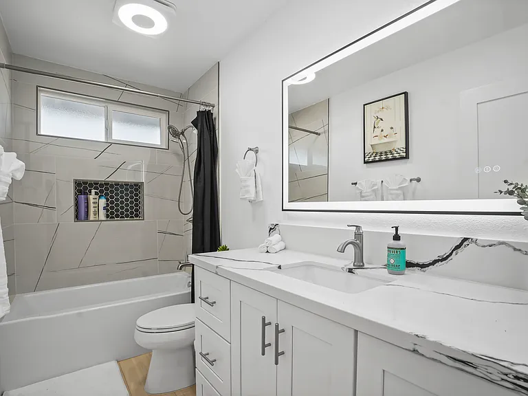 12610 Vandemere St — Photo 12