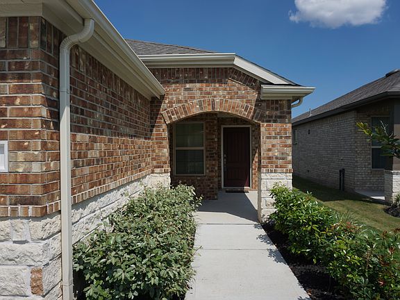 2nd image of 511 Saffron Plum Ln