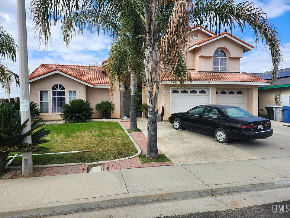 2nd image of 1835 Blossom Ave