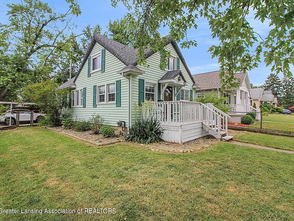 2nd image of 2032 Clifton Ave