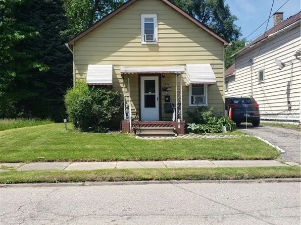 3806 E 57th St, Cleveland, OH 44105