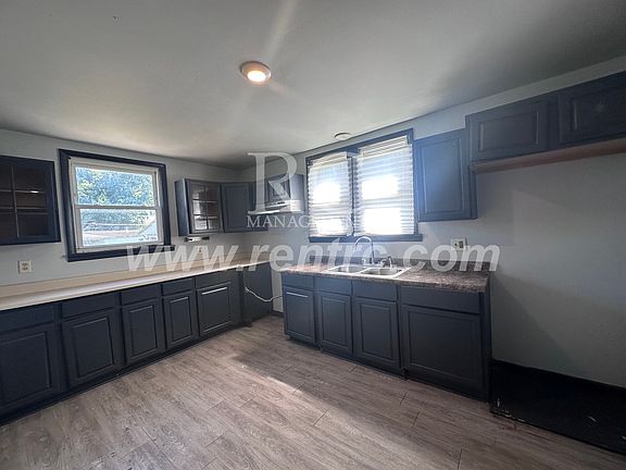2nd image of 33 Bismark St