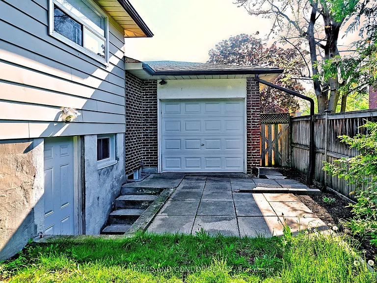 27 Marlena Dr — Photo 5
