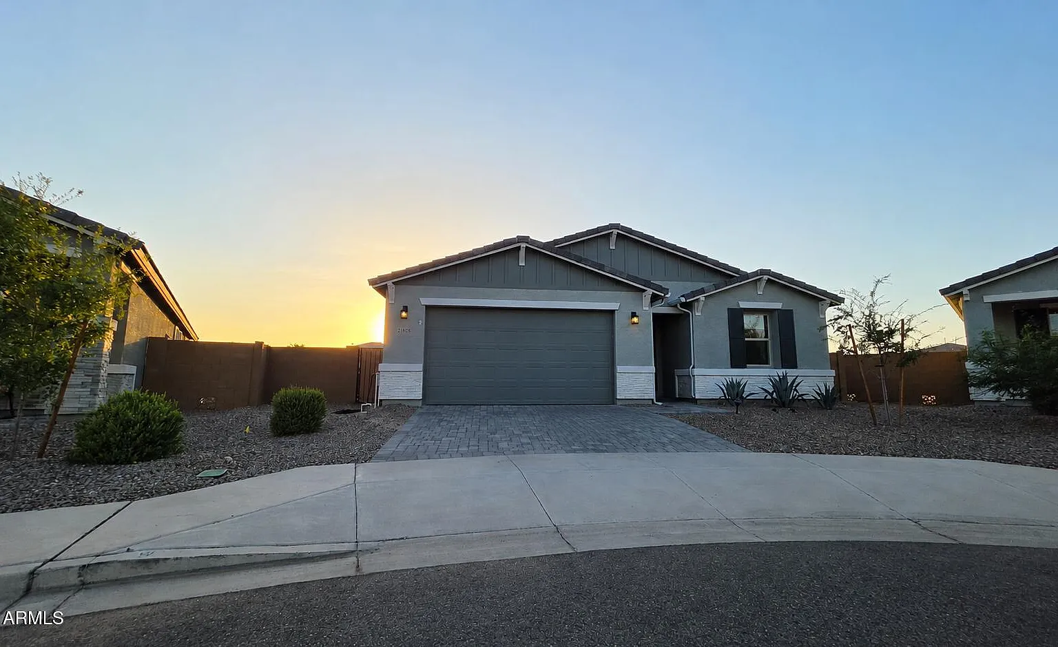 4 bed, 3.0 bath, 2071 sqft, $2,395 — Photo 2