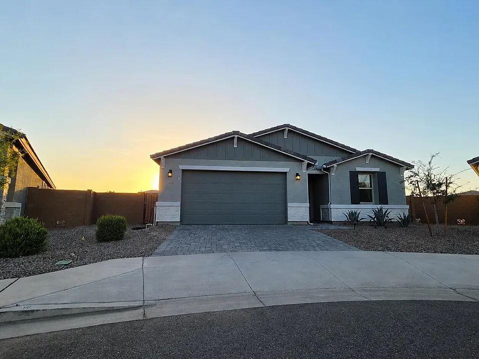 21668 N Belt Dr