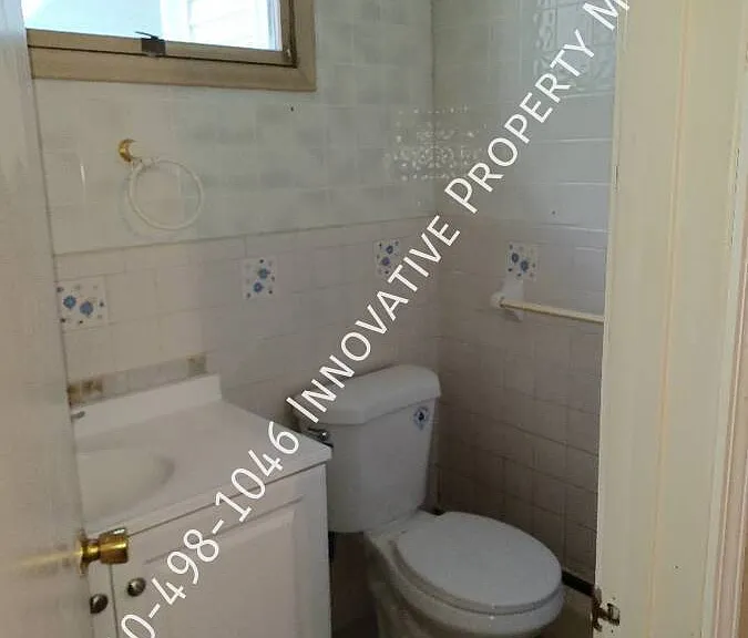5181 1/2 N Elms Rd #1 — Photo 8