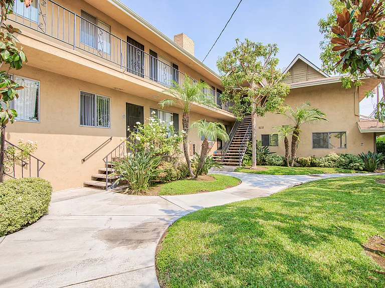 Gardenview Apartments — Photo 18