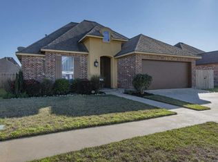 304 Green Springs Rd, Youngsville, LA 70592