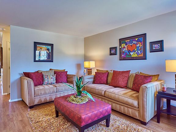 3rd image of 2802 Jockey Hollow Dr