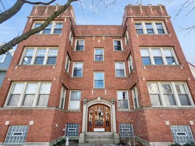 1521 W Edgewater Ave #1E, Chicago, IL, 60660