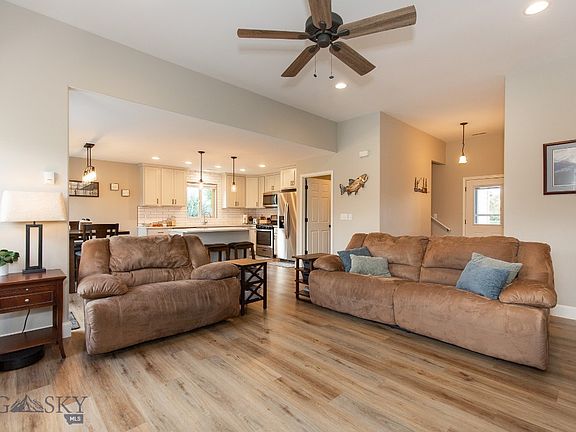4th image of 28 American Eagle Dr