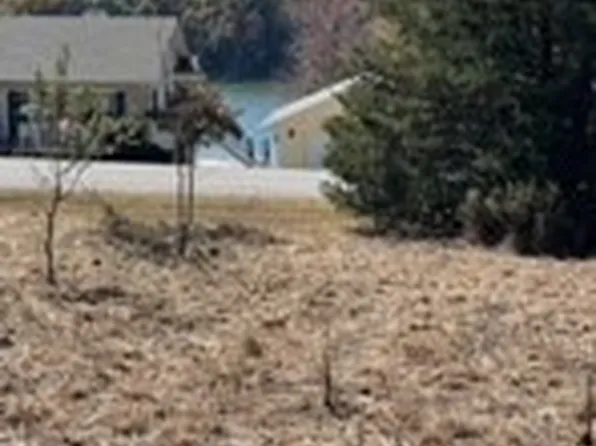 Lakeside Dr #5, Eureka Springs, AR 72631