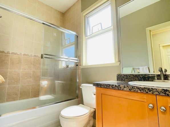 2 bedroom rental in Vancouver — photo 15