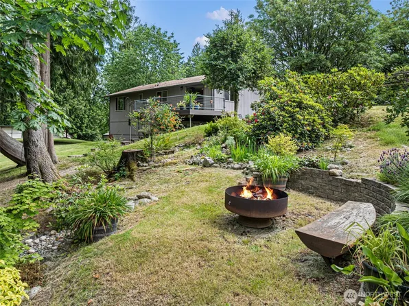19545 Park Boulevard NE, Suquamish, WA 98392