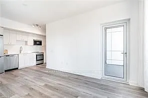 15 Wellington St S #1102 — Photo 17