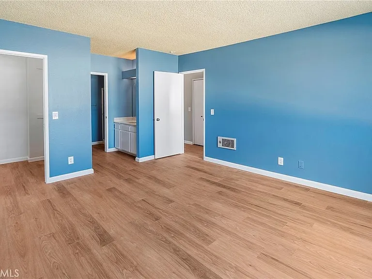 15000 Halldale Ave #213 — Photo 13