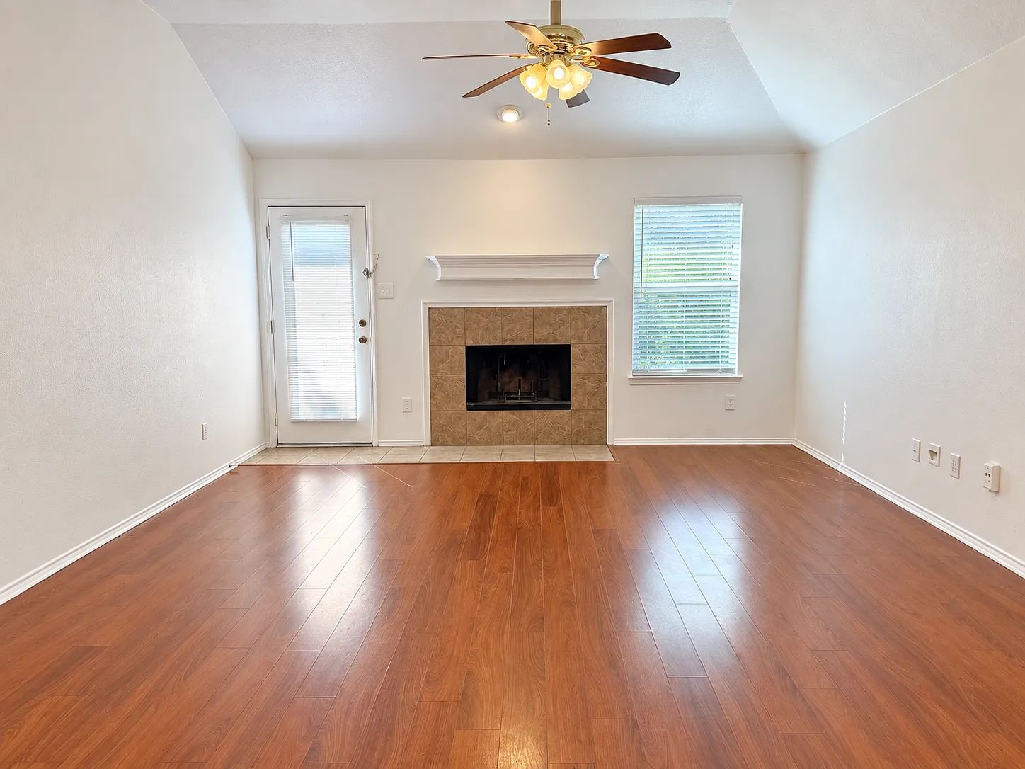 3 bed, 1733 sqft, $2,000 — Photo 4