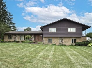 1115 Robinhood Dr, Elgin, IL