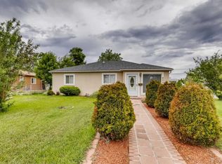 900 Vaughn St, Aurora, CO 80011