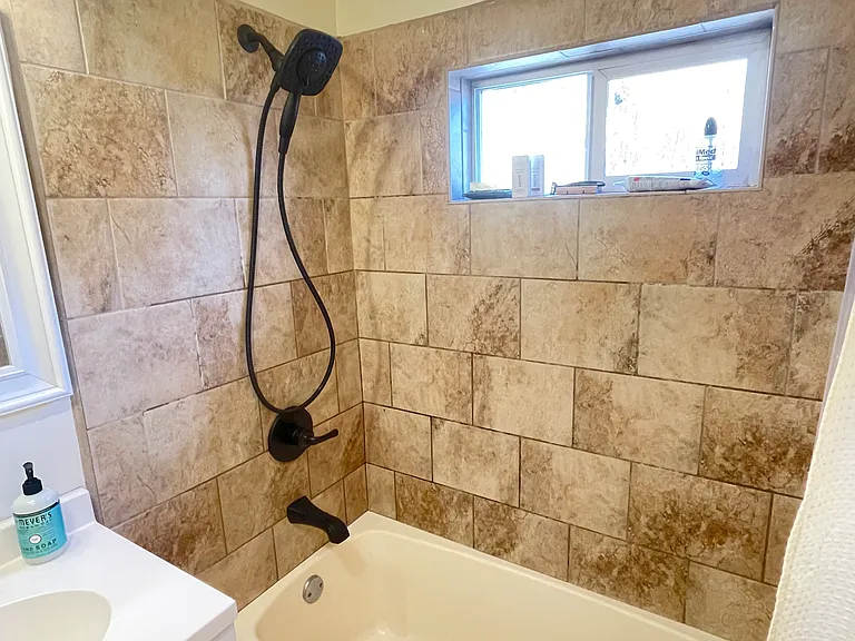 Bathroom tub and shower