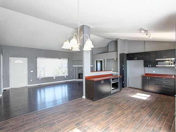 4th image of 8378 Shiloh Ct
