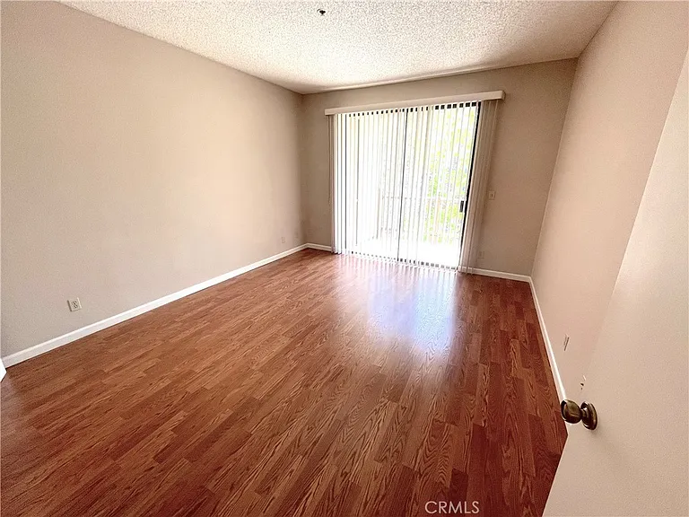 2563 Plaza Del Amo — Photo 11