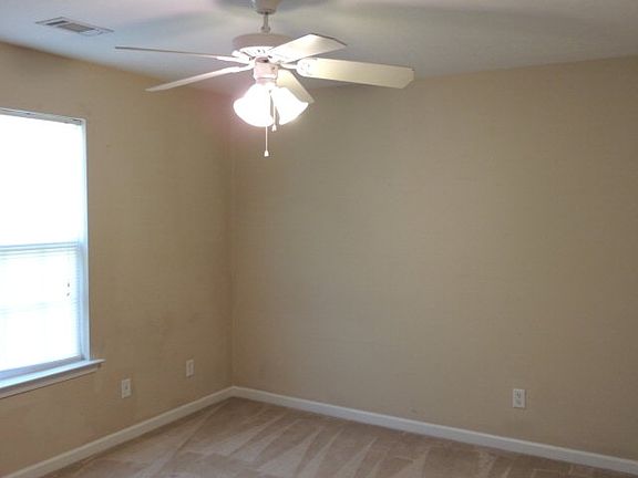 4th image of 618 Ventana Dr