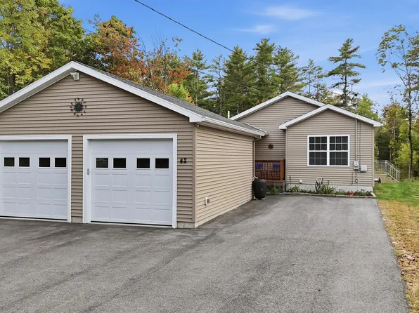 42 Frost Hill Avenue, Lisbon, ME 04252