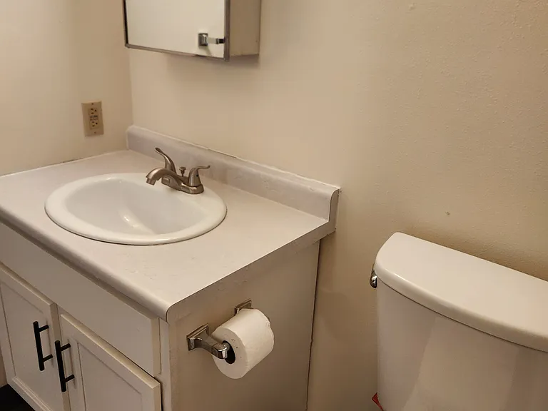 612 S 2nd St #3 — Photo 6