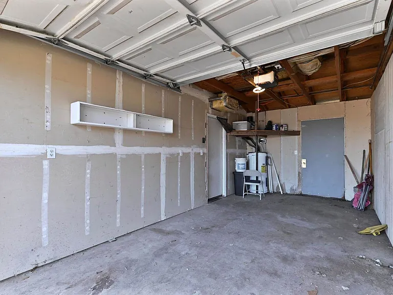 49 Gatewood Ave — Photo 32