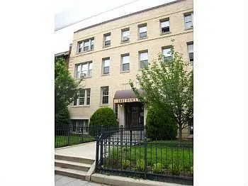 1441 Euclid St NW APT 205 photo 1