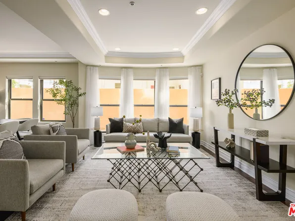 12045 Hoffman St Unit 105, Studio City, CA 91604