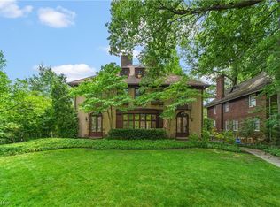 2249 Demington Dr, Cleveland Heights, OH