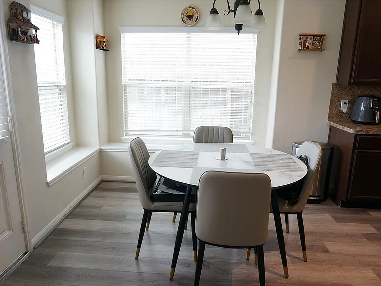 2614 Whitetip Ct — Photo 11