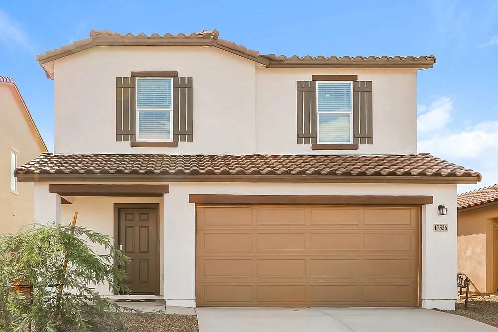 3 bed, 2.5 bath, 1556 sqft, $1,845 — Photo 1