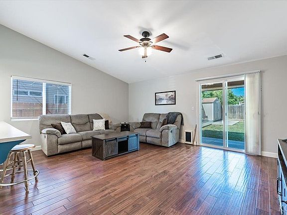 5th image of 1928 N Bordeaux Way