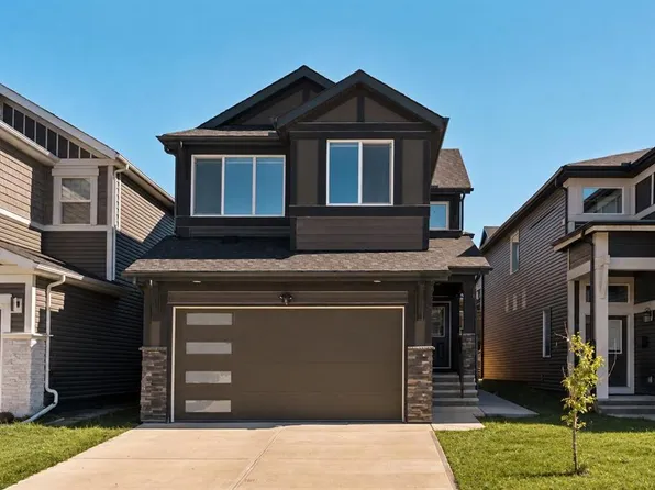 312 W Lucas Way NW, Calgary, AB T3P 0R5