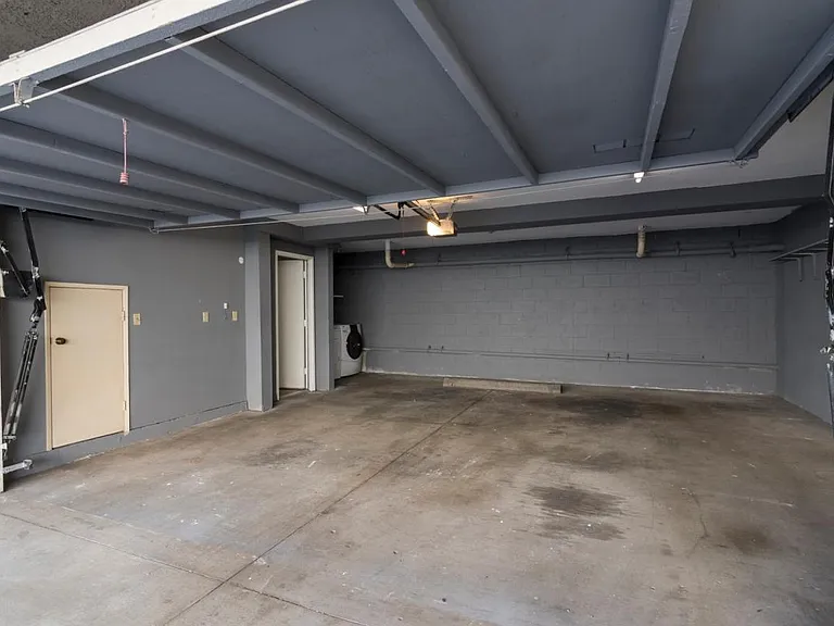 545 South St #4 — Photo 14