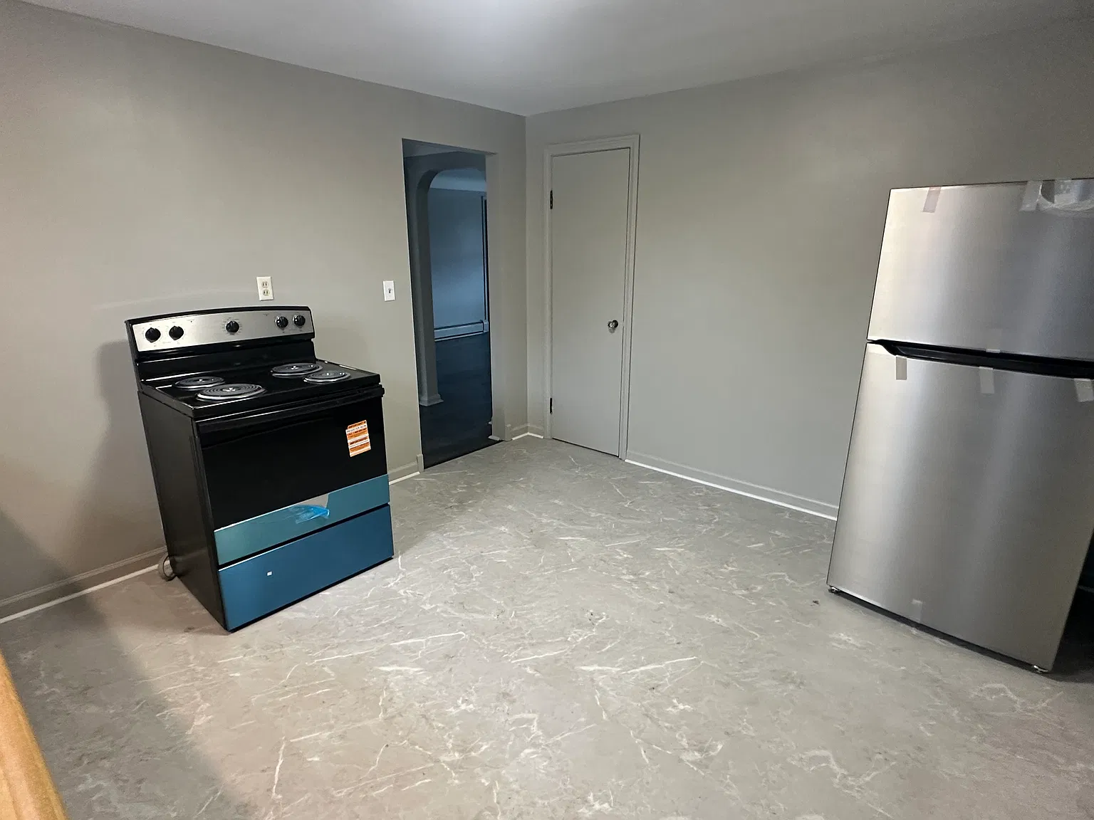 2 bed, 777 sqft, $895 — Photo 2